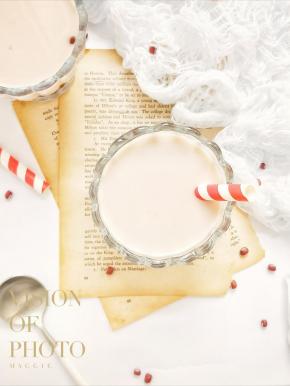 好喝补血的奶香红豆饮好了。