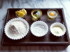 准备食材并全部称重。