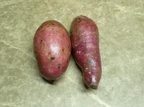 番薯二条洗净，不要削皮