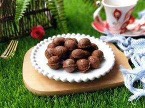 宝贝一口一个，停不下来。