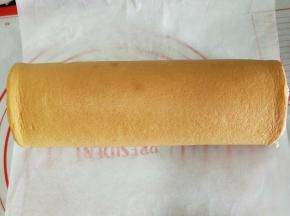 卷起来就好了，然后包好放冰箱冷藏定型1小时以上