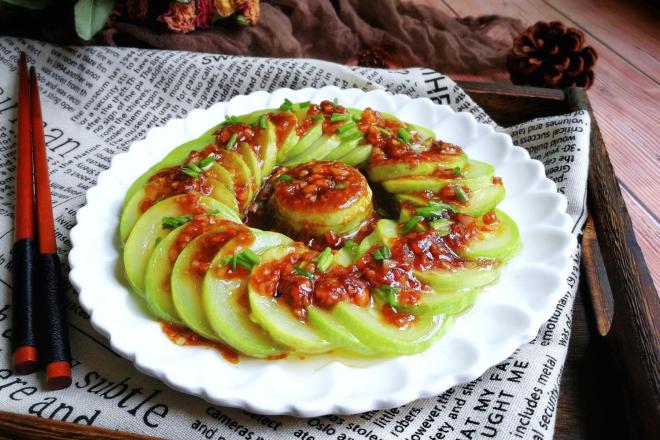 蚝油浇汁西葫芦