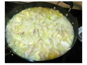 满满一大锅，不用担心吃不完，仔仔三大碗，女女二大碗，偶一大碗，清锅