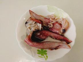 准备好鱿鱼