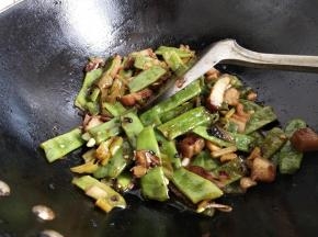 翻炒均匀即可