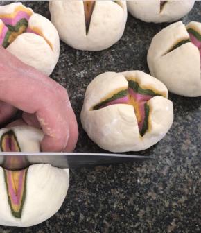 倒扣，再切十字花口