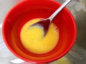 鸡蛋打散