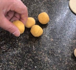 多余的用来做小丸子