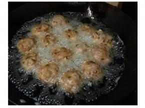 下油锅炸至熟透