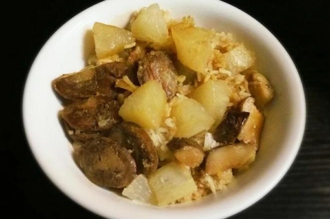 萝卜腊肠香菇饭