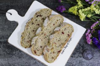 出炉放凉后，就可以切开食用了。