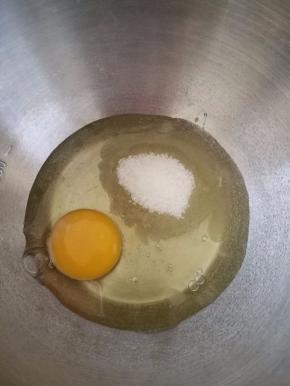 加入全部的白糖