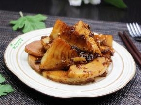 美味出锅，酱香油焖笋