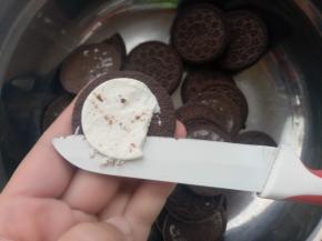 奥利奥200克是把夹心去掉的重量。