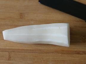 白萝卜去皮