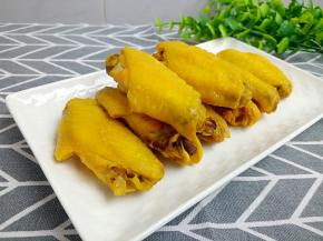 色泽金黄的盐焗鸡翅有没有诱惑到你！