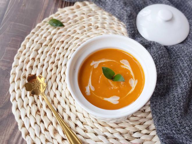 奶香南瓜浓汤