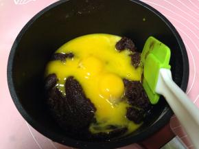 加入蛋黄