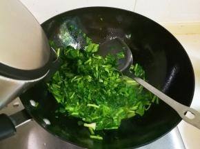 放入热水