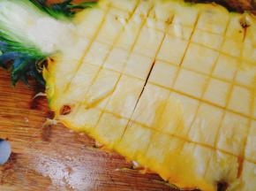 先划出正方形