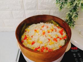 胡萝卜蒸熟后再均匀拌下