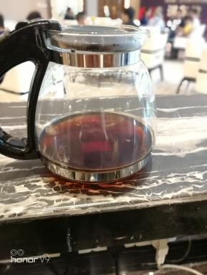 这就得到一份红茶茶基。