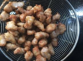捞出沥油