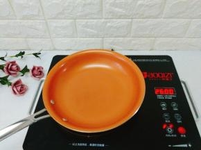 陶瓷平底小白锅预热