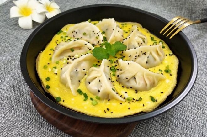 蛋抱饺