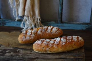 出炉后脱模晾至室温，密封保存