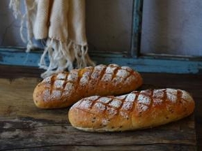 出炉后脱模晾至室温，密封保存