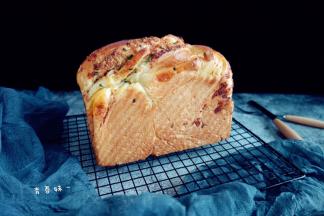 上色后立即盖上锡纸