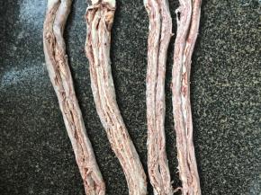 每两小条为一组