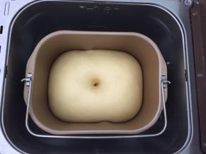 发酵到两倍大，戳洞不回缩即可