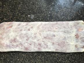 再轻轻的擀成长条