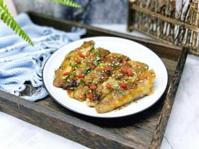 就一根大鱼刺，吃起来特别方便。