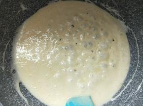炒至棉花糖完全融化，黄油被完全吸收。