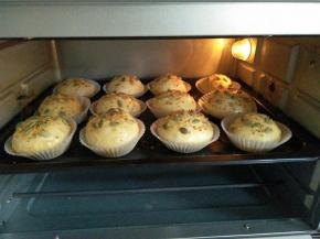 放入烤箱，180度烤20分钟