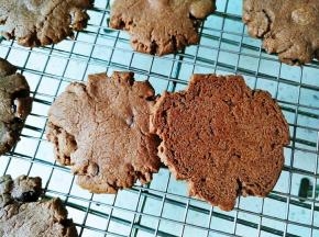 上色均匀后即可出炉冷却