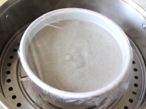 开水上锅、中火蒸38分钟、关火闷5分钟