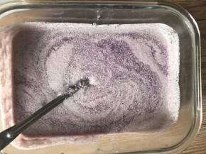 过筛，同时200度预热烤箱10分钟