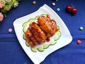 装盘，美味诱人！孩子可以吃一盘。