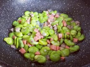 炒熟即可关火。