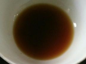 其他调料用一点点水化开。