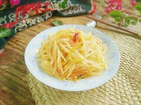 成品颜色好看，酸辣，特别开胃。