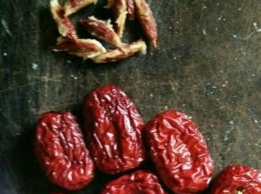 清洗干净和去核。