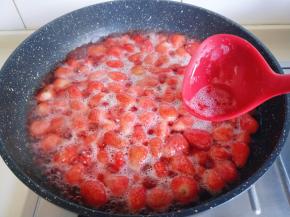 再加入蜂蜜，立即关火。