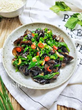 端上桌，开吃咯！