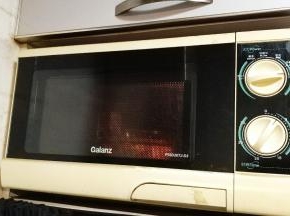 放入微波炉高火5分钟