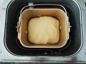 面团发酵至1.5倍大